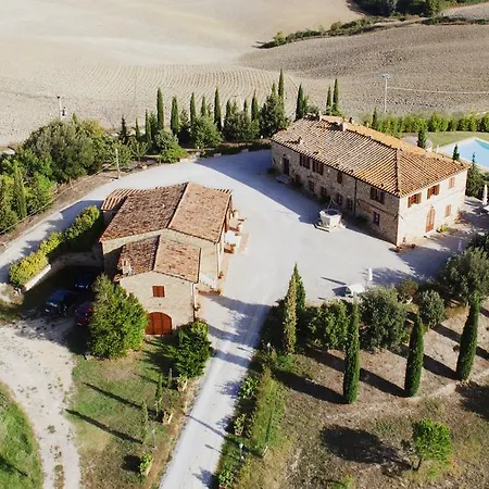 Farm stay Bombina Montisi